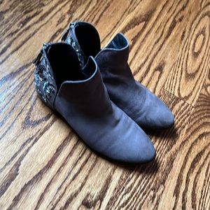 Kenneth Cole Reaction Booties